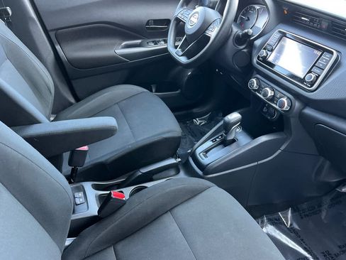 Used 2024 Nissan Kicks S image 18