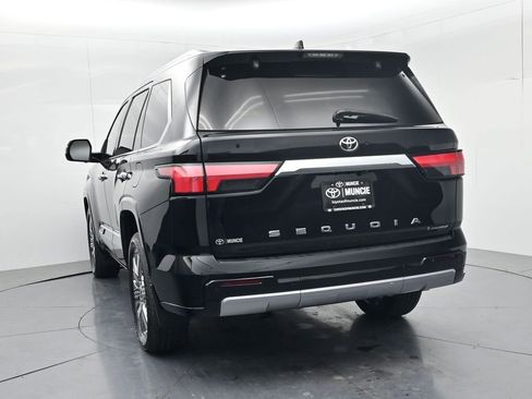 Used 2025 Toyota Sequoia Capstone AWD/4WD image 6
