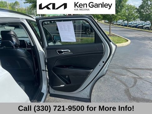 Certified 2024 Kia Sportage SX FWD image 56