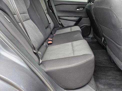 Used 2025 Nissan Rogue SV AWD/4WD image 19