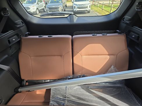 New 2025 Mitsubishi Outlander SEL image 28
