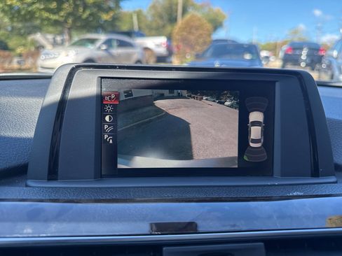 Used 2016 BMW 320i xDrive Sedan image 17