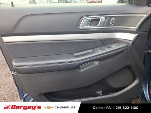 Used 2017 Ford Explorer XLT w/ Equipment Group 202A image 15