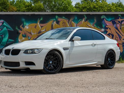 Used 2012 BMW M3 Coupe RWD image 2