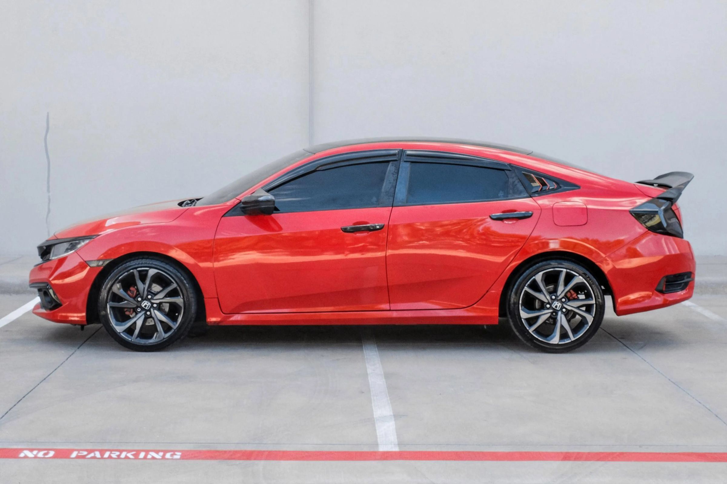 Used 2019 Honda Civic Sport image 16