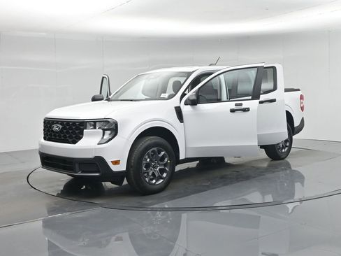 New 2026 Ford Maverick XLT image 28