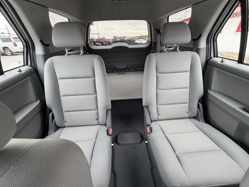Used 2005 Ford Freestyle SE FWD image 25