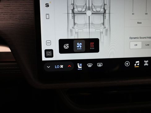 Used 2025 Rivian R1S Adventure AWD/4WD image 8