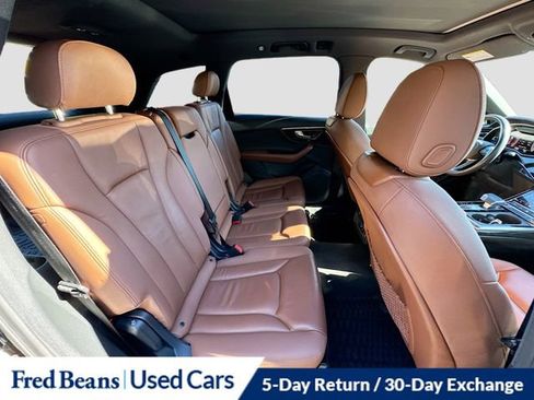 Used 2023 Audi Q7 3.0T Premium w/ Convenience Package image 31