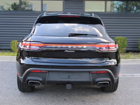 Used 2025 Porsche Macan image 6