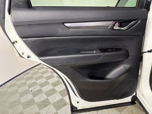 Used 2019 MAZDA CX-5 Touring image 23