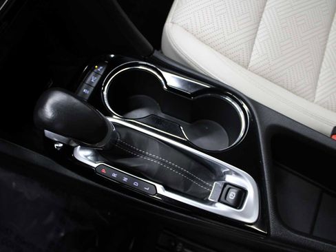 Used 2020 Buick Encore GX Essence w/ Experience Buick Package image 36