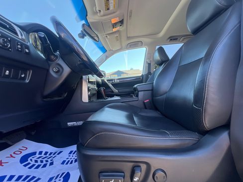Used 2019 Lexus GX 460 Luxury image 28