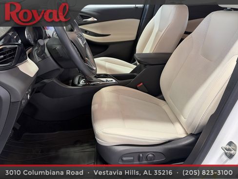 Used 2023 Buick Encore GX Select FWD image 22