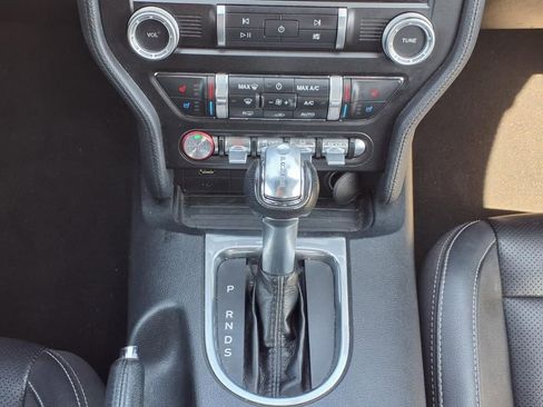 Used 2022 Ford Mustang Premium image 19