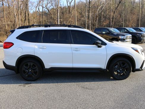 Used 2024 Subaru Ascent Onyx Edition image 9