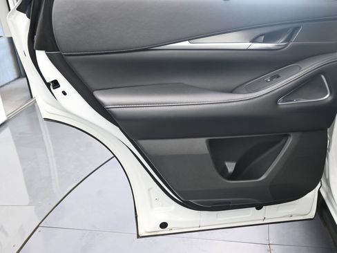 Used 2023 INFINITI QX60 Luxe w/ Performance Audio Package image 35