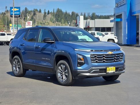 New 2026 Chevrolet Equinox LT w/ Safety and Technology Package AWD/4WD image 2