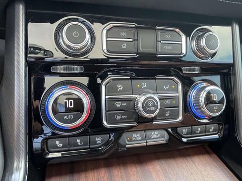 Certified 2024 GMC Yukon XL Denali Ultimate image 22