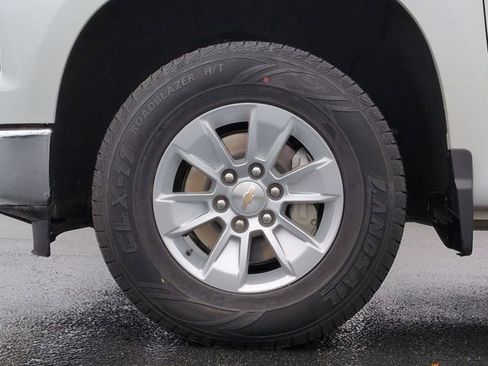 Certified 2025 Chevrolet Silverado 1500 LT w/ Safety Package image 30