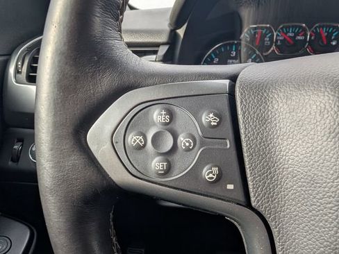 Used 2016 Chevrolet Suburban LT w/ Luxury Package AWD/4WD image 19