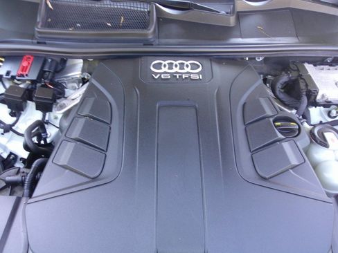 Used 2018 Audi Q7 3.0T Premium Plus w/ Premium Plus Package AWD/4WD image 94