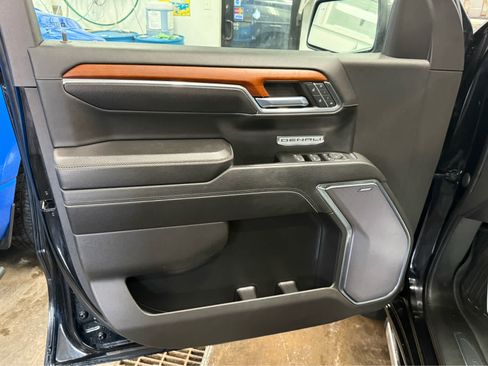 Used 2023 GMC Sierra 1500 Denali w/ Denali Reserve Package image 20