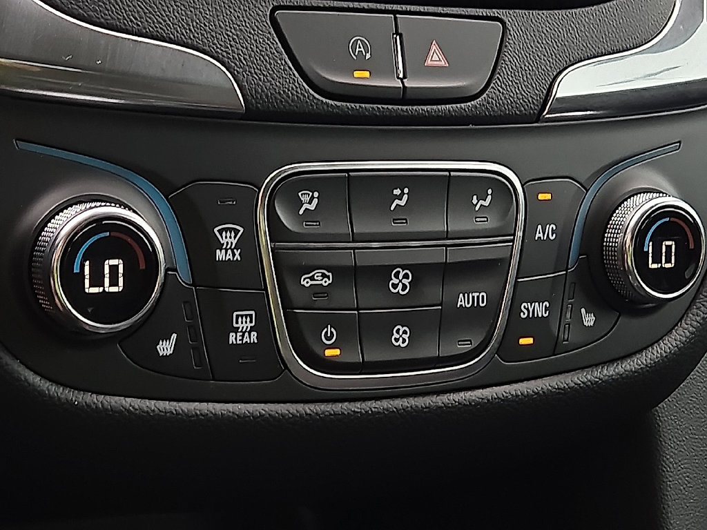 Used 2024 Chevrolet Equinox LT AWD/4WD image 14