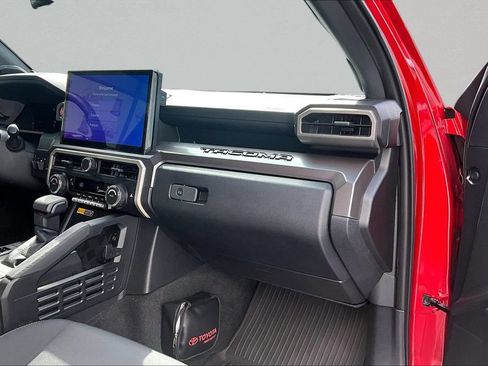 Certified 2025 Toyota Tacoma TRD Off-Road w/ TRD Off Road Upgrade Package AWD/4WD image 27
