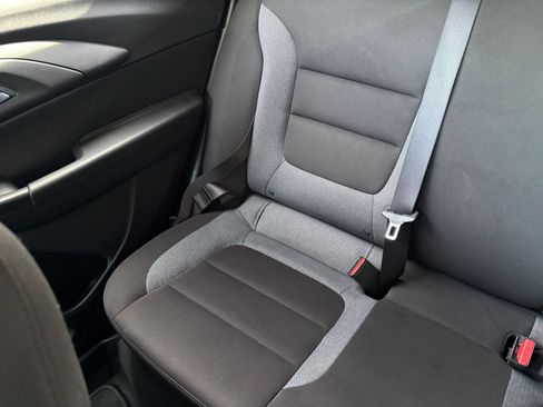 Used 2025 Chevrolet TrailBlazer LT FWD image 37