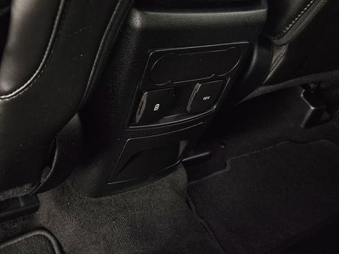 Used 2022 Ford Explorer XLT w/ Equipment Group 202A image 26