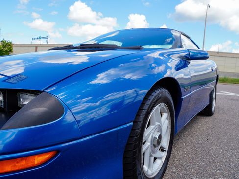 Used 1996 Chevrolet Camaro Z28 RWD image 27