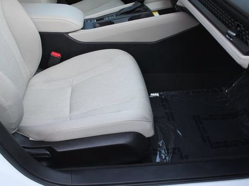 Used 2025 Honda Accord SE image 28