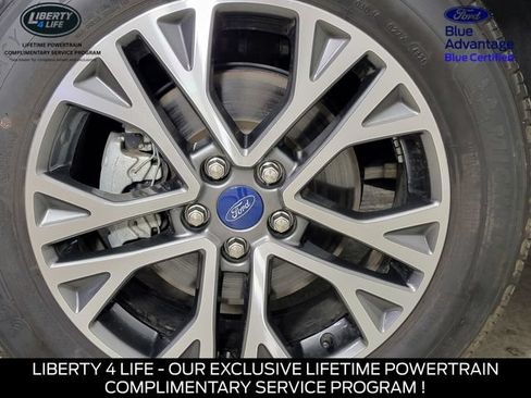 Certified 2022 Ford Escape SEL w/ Technology Package AWD/4WD image 11