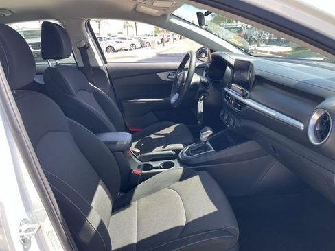 Used 2024 Kia Forte LXS FWD image 26