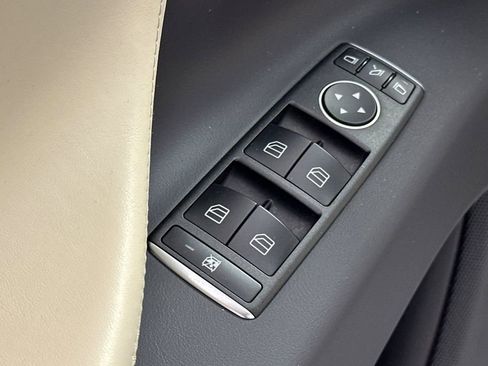 Used 2019 Tesla Model X Long Range image 12