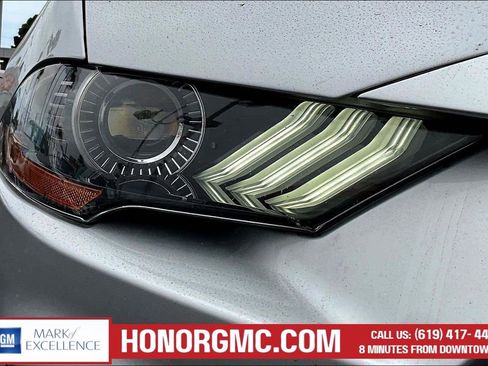 Used 2018 Ford Mustang Premium RWD image 26