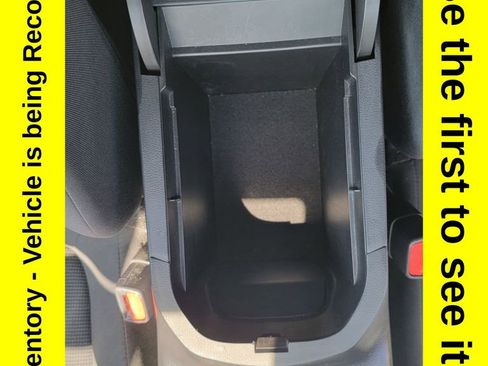 Used 2019 Toyota RAV4 LE w/ Carpet Mat Package AWD/4WD image 25