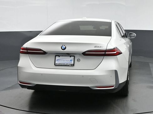 Used 2026 BMW 530i RWD image 6