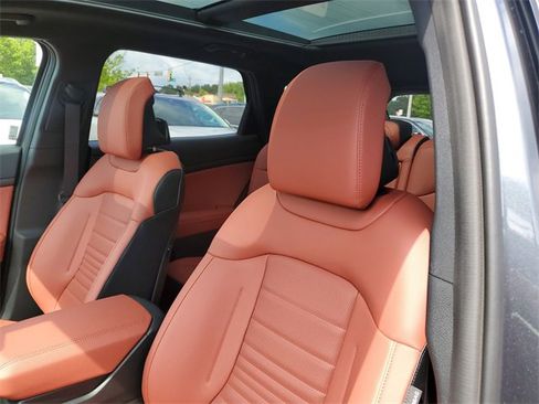 New 2025 Kia Sportage SX Prestige image 18