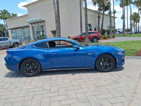 Used 2024 Ford Mustang GT RWD image 4