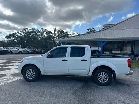 Used 2016 Nissan Frontier SV w/ SV Value Truck Package RWD image 2