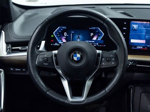 Used 2025 BMW X1 xDrive28i w/ Technology Package AWD/4WD image 14