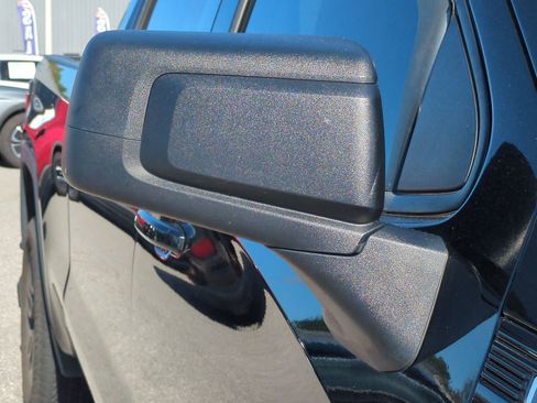 Used 2020 GMC Sierra 1500 Elevation image 12