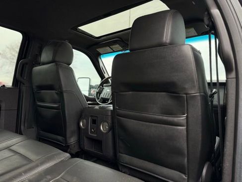 Used 2016 Ford F350 Platinum w/ Platinum Package image 15