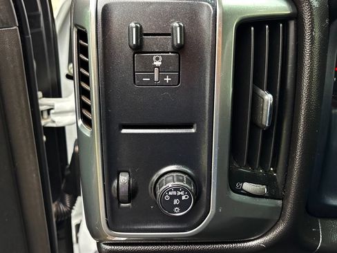 Used 2018 Chevrolet Silverado 1500 LT w/ All Star Edition RWD image 15