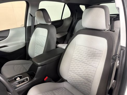 Used 2021 Chevrolet Equinox LS w/ LS Convenience Package FWD image 13