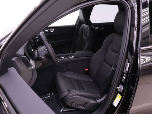 New 2026 Volvo XC60 B5 Ultra w/ Protection Package Premier image 7