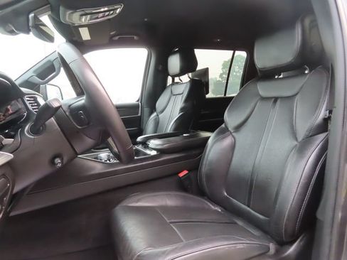 Used 2022 Jeep Wagoneer Series III w/ Rear Seat Video Group 1 AWD/4WD image 21