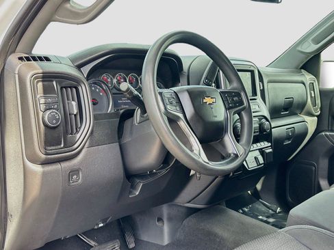 Used 2021 Chevrolet Silverado 1500 Custom w/ Safety Confidence Package RWD image 9
